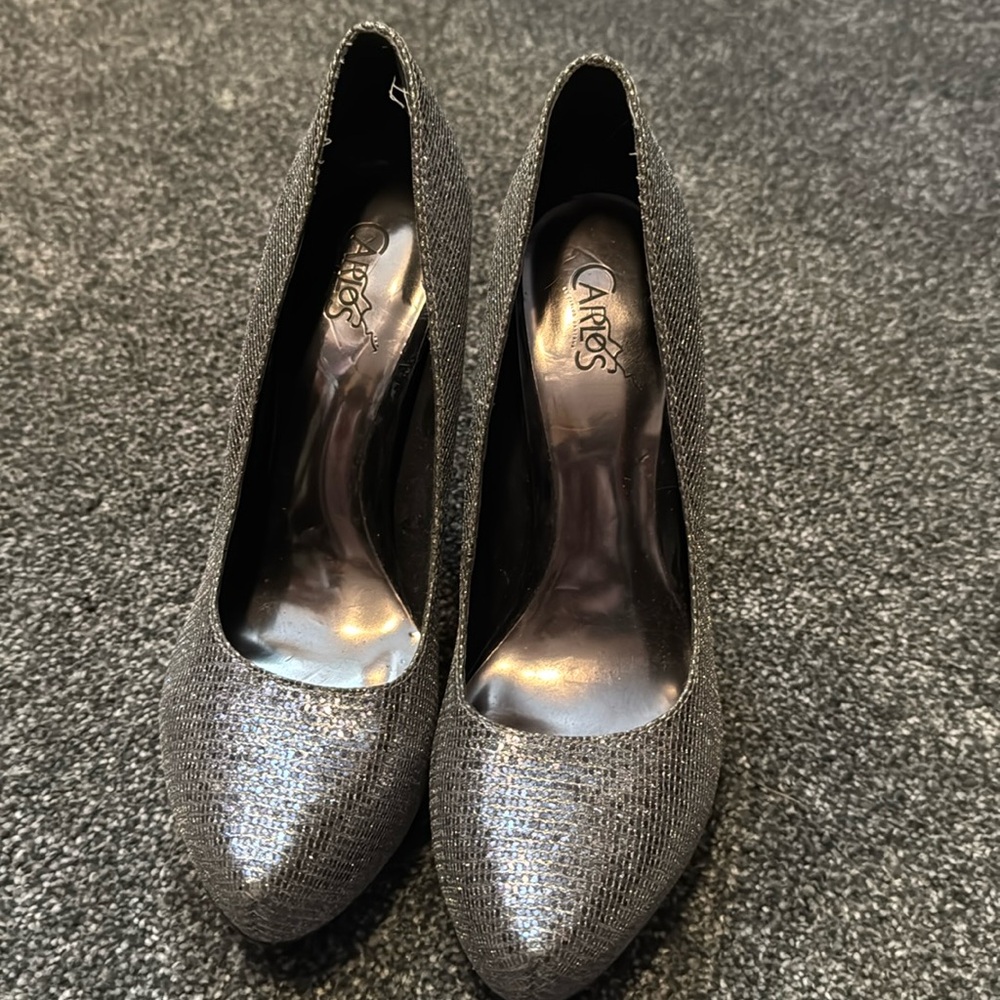 Carlos size 7.5 silver high heels